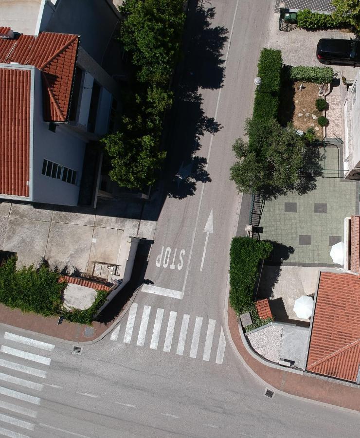 Apartments Srzic No1 Makarska Exterior photo